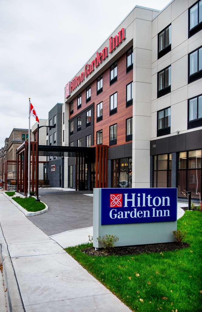 Hilton Garden Inn Moncton Downtown, Nb Екстериор снимка