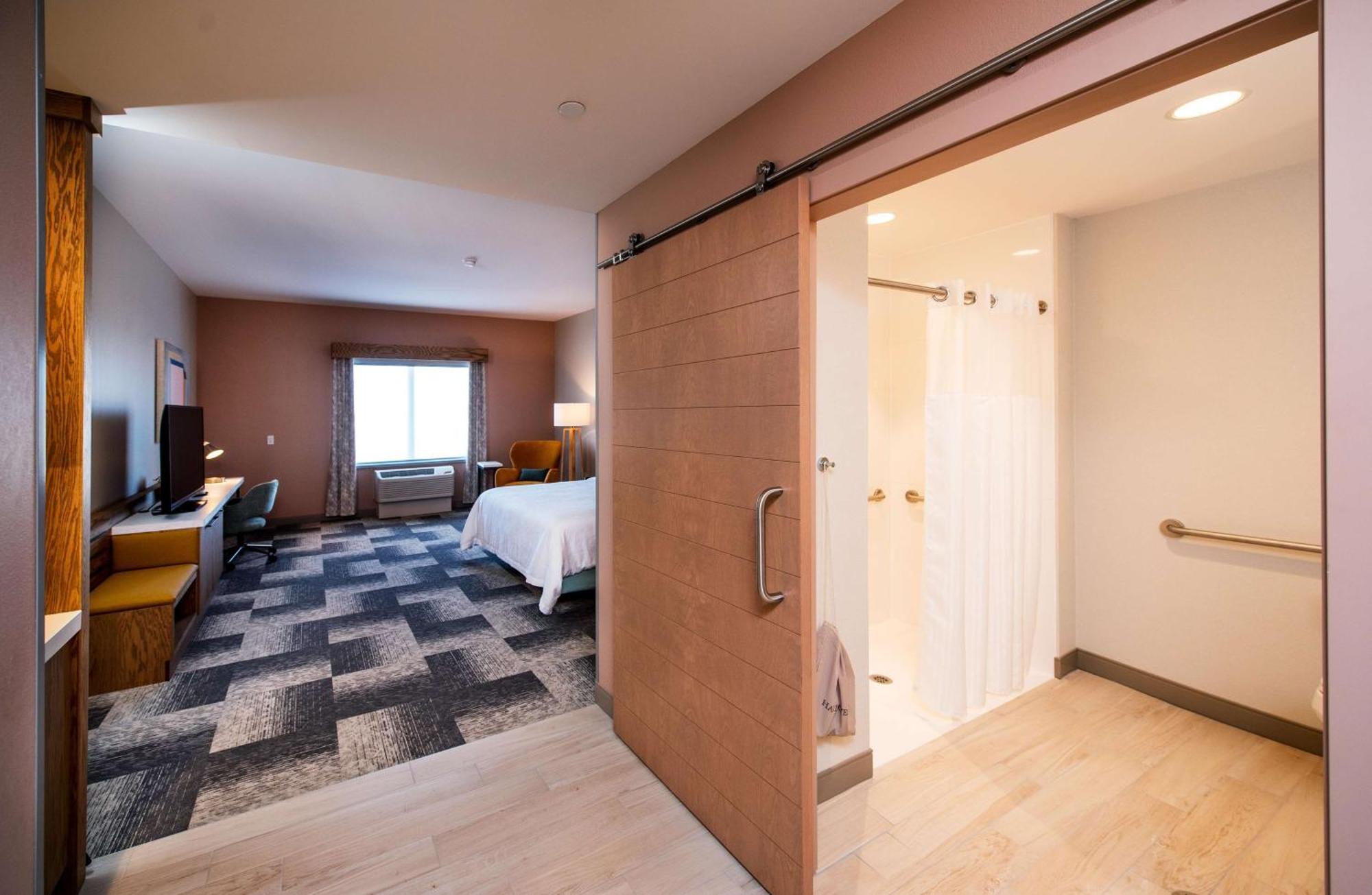 Hilton Garden Inn Moncton Downtown, Nb Екстериор снимка