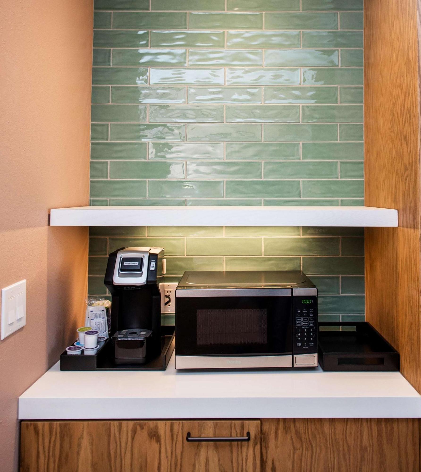Hilton Garden Inn Moncton Downtown, Nb Екстериор снимка