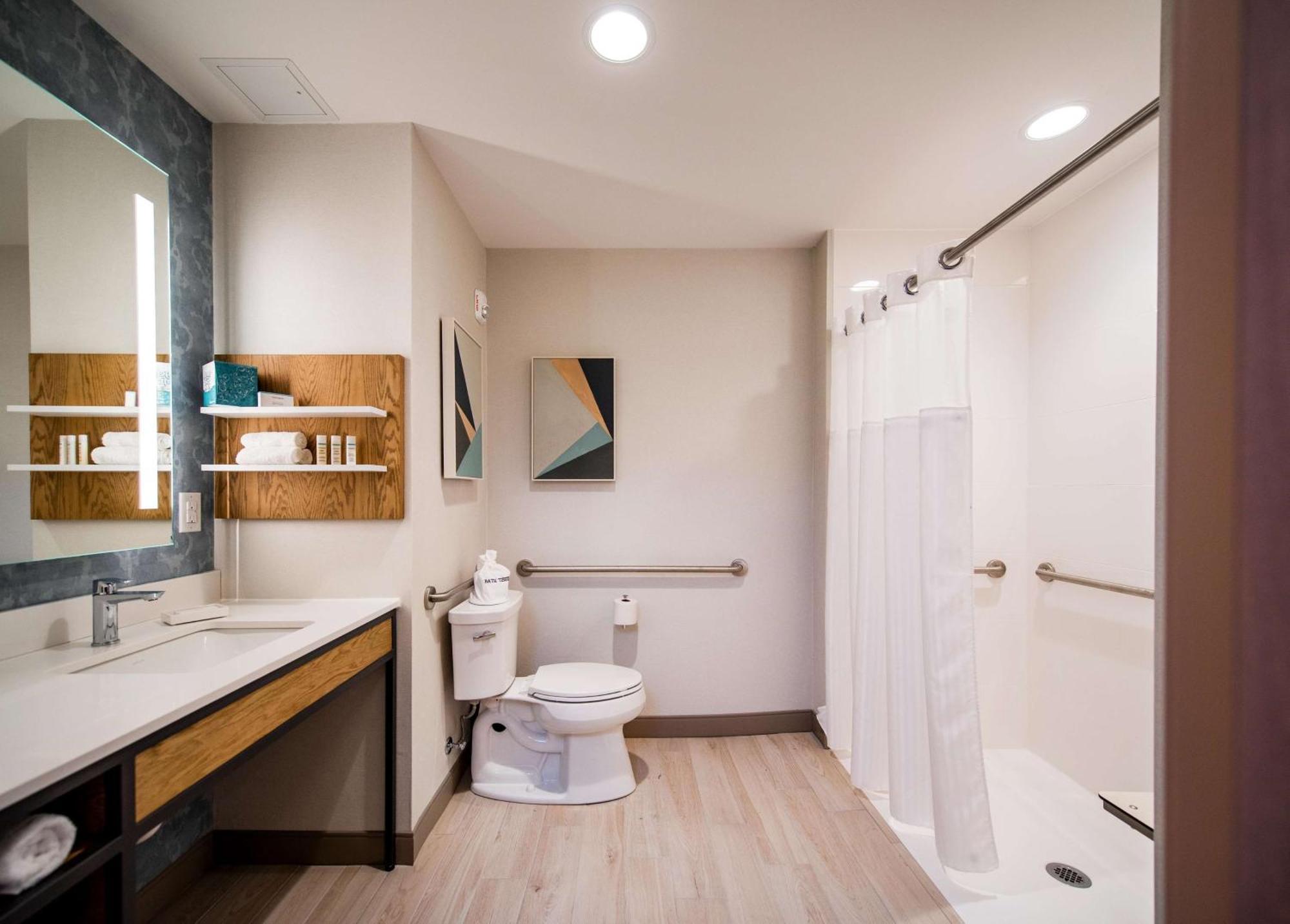 Hilton Garden Inn Moncton Downtown, Nb Екстериор снимка